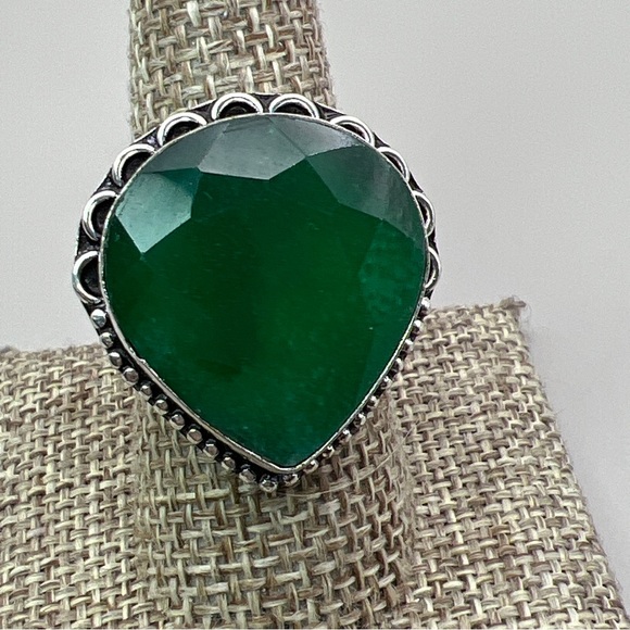 New Faceted Enhanced Emerald Teardrop Silver Overlay Ring Size 8.75 - Picture 7 of 11
